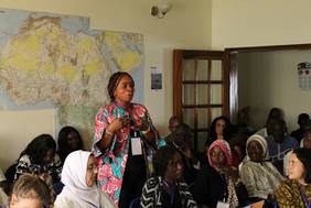 Discussion pendant l’atelier »Carrières académiques féminines en Afrique«